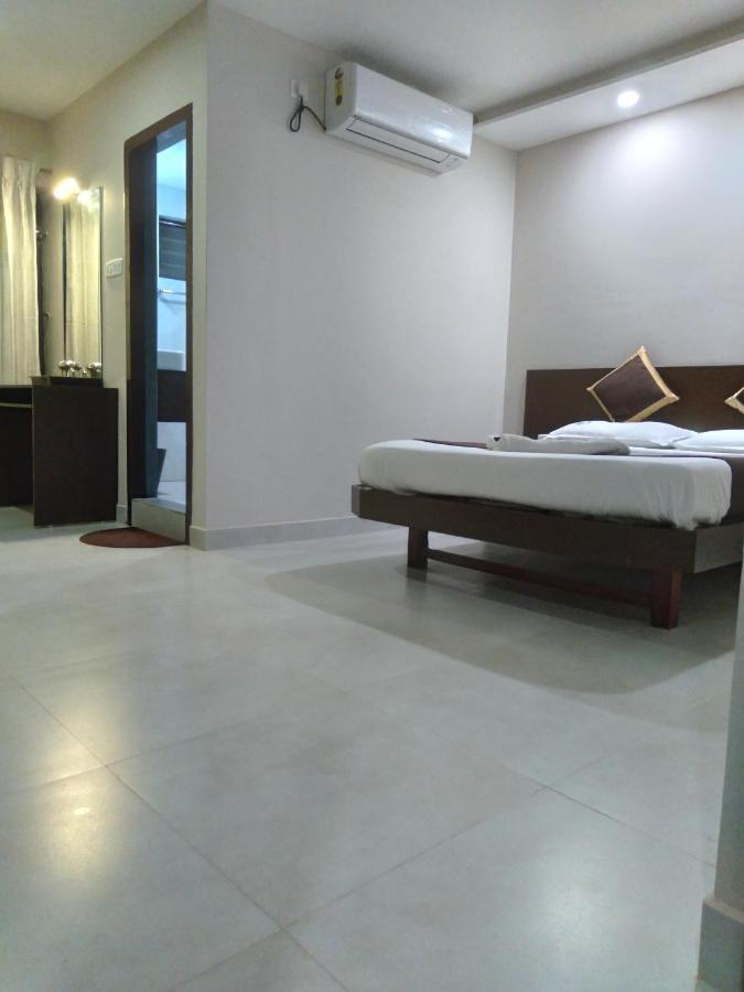 Hotel Aiba Regency Coimbatore Exterior photo